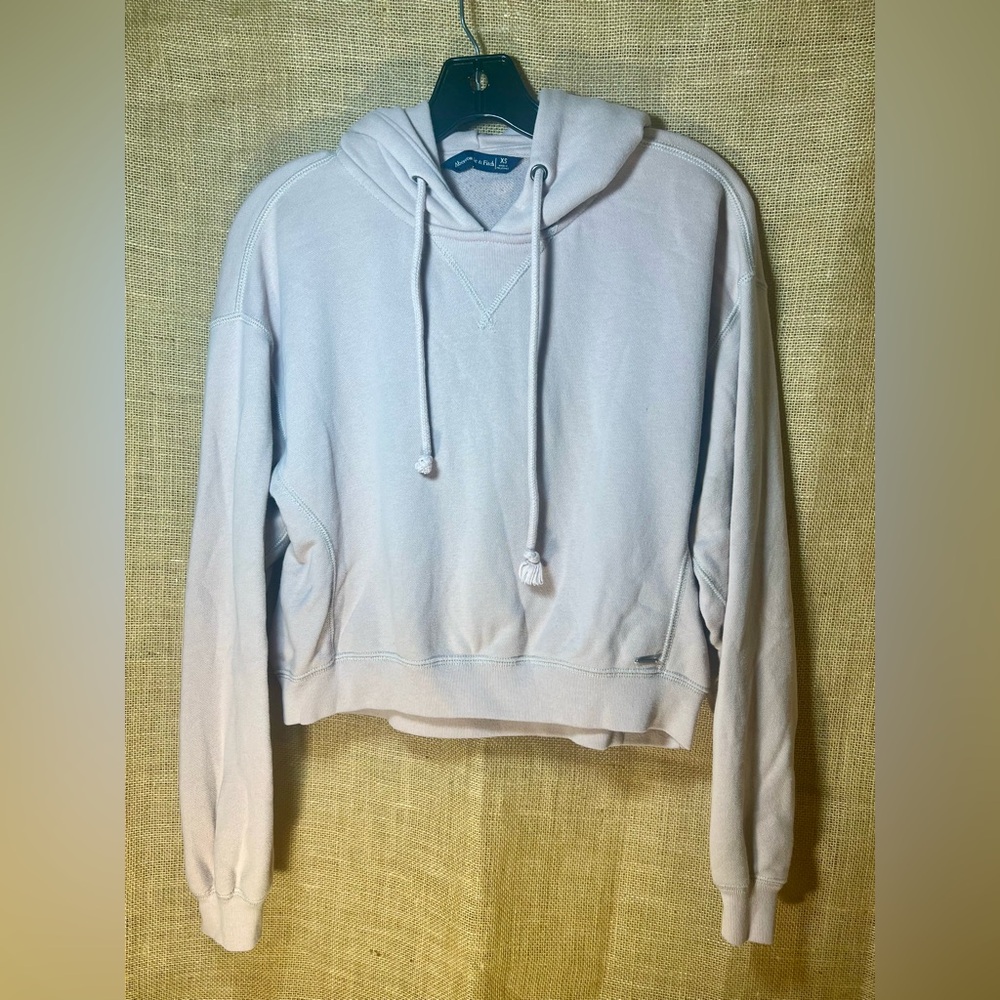 Abercrombie & Fitch light pink Cropped Hoodie Sweatshirt
